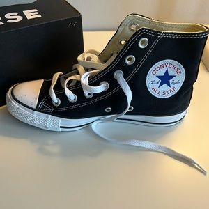 Converse Chuck Taylor All Star High Top Sneaker - unisex (women’s 6.5/men’s 4.5)